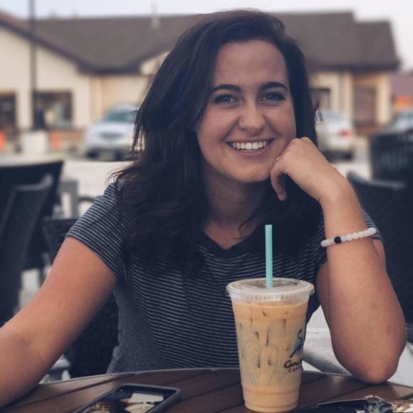 Meet your Posher, Danielle - Picture 1 of 1